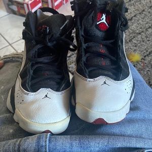 Jordan 6 rings black and white